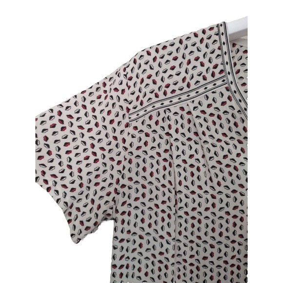 Libs print Top BLouse Max Studio Women's Short Sleeve Cream Black V-Neck Size L - Picture 3 of 9